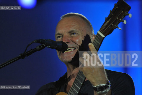 The English musician, singer-songwriter, activist, actor and philanthropist Sting (born Gordon Matthew Thomas Sumner on 2 October 1951), CBE, . Prior to starting his solo career, he was the principal songwriter, lead singer and bassist of the rock band The Police. musica pop rock cantante ©Graziano Arici/Rosebud2