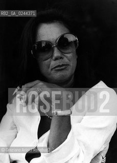 - Venezia, 1980.Festival Internazionale dArte Cinematografica di Venezia.Ritratto dellattrice Valeria Moriconi  Cinema ritratto attrice ozzhiali sigaretta fumo.- Venice,1980. Venice International Film Festival.Portrait of the actress Valeria Moriconi ©Graziano Arici/Rosebud2  astga ©Graziano Arici/Rosebud2