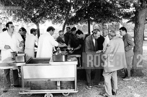 -Venezia, Isola di San Clemente,agosto 1978. Ospedale psichiatrico di San Clemente. Pazienti ricoverati nella struttura. Psichiatria ospedale manicomio follia matto pazzia paziente malattia mentale mente -Venice, San Clementès island, august 1978.Psychiatric hospital in San Clementès island. Patients admitted in the hospital. Crazy asylum psychiatric hospital patient illness mental mind MES © Archivio Graziano Arici  astga ©Graziano Arici/Rosebud2
