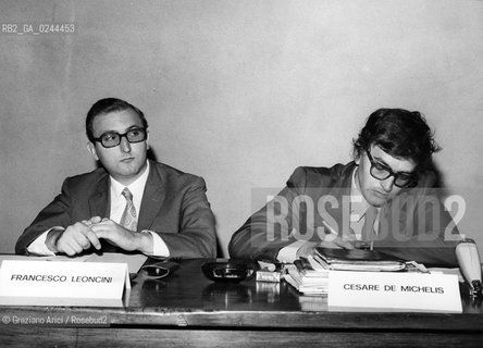 -Venezia,1972.Fondazione Giorgio Cini.Convegno nazionale degli editori italiani- Scuola per Librai.Francesco Leoncini e Cesare De Michelis.ritratto letteratura editoria -Venice,1972. Fondazione Giorgio Cini.National Conference of Editors-publishers. Francesco Leoncini and Cesare De Michelis © Archivio Graziano Arici  astga ©Graziano Arici/Rosebud2