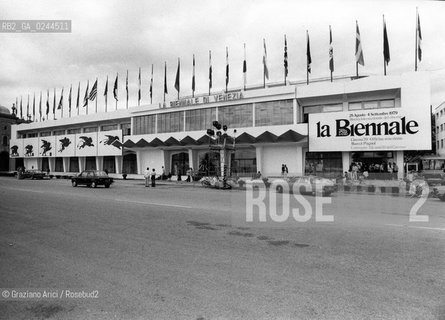 - Venezia,1979.Festival Internazionale dArte Cinematografica di Venezia.Il Palazzo del Cinema. Architettura cinema palazzo.- Venice,1979.Venice International Film Festival.The cinema palace- building  ©  Graziano Arici  astga ©Graziano Arici/Rosebud2