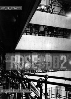 -Venezia,1980. Esposizione Internazionale di Arte contemporanea .Lopera dellarchitetto Aldo Rossi, il teatro del mondo arte installazione opera teatro galleggiante.-Venice,1980.International Art Exhibition, Art Biennale of Venice. The work by the architect Aldo Rossi, il teatro del mondo © Archivio Graziano Arici  astga ©Graziano Arici/Rosebud2