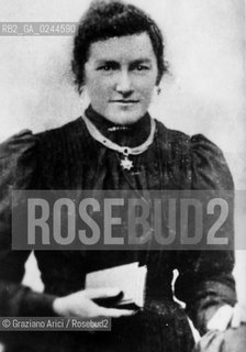 Ritratto di Bortola Tancon in Luciani,madre di Papa Giovanni Paolo I.Portrait of Bortola Tancon in Luciani, mother of Giovanni Paolo I Pope - Archivio Graziano Arici.LArchivio Arici non è riuscito ad avere informazioni sullautore di questa foto. Siamo comunque a disposizione di qualunque avente diritto per riconoscere eventuali proprietà intellettuali che non sia stato possibile fin qui attribuire. .Qualora si fosse inavvertitamente leso qualsiasi diritto di riproduzione, si prega di contattare lArchivio che provvederà a rimuovere le immagini in questione..La cessione dei diritti di questa immagine si intende per quanto di nostra competenza. Non comprende invece le eventuali spese  relative a diritti che potranno essere richiesti dagli Enti o persone fisiche cui appartengono eventualmente i soggetti  ripresi. Tali costi, ove necessari, e l’espletamento di qualsivoglia pratica di richiesta di concessione del permesso di pubblicazione sono esclusivamente a carico e a cura del soggetto acquirente di questa immagine......  astga ©Graziano Arici/Rosebud2