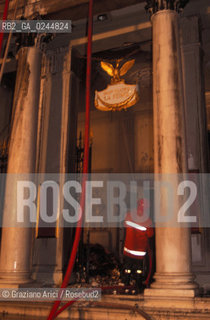 Venezia,29.01.1996.Incendio notturno al Gran Teatro La Fenice.teatro fuoco incendio fiamme distruzione bruciare -Venice, 29.01.1996.Destructive fire at the Gran teatro La Fenice. burn fire blaze ©Graziano Arici/Rosebud2