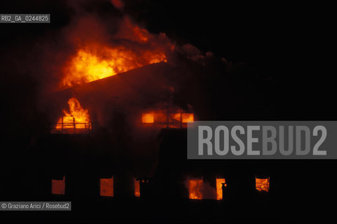 Venezia,29.01.1996.Incendio notturno al Gran Teatro La Fenice.teatro fuoco incendio fiamme distruzione bruciare -Venice, 29.01.1996.Destructive fire at the Gran teatro La Fenice. burn fire blaze ©Graziano Arici/Rosebud2