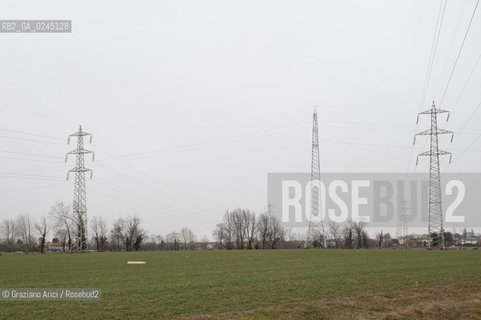 Venezia1/2/12 - Ponteggi e tralicci elettrici dellENEL a Scorzè Terna ©Graziano Arici/Rosebud2