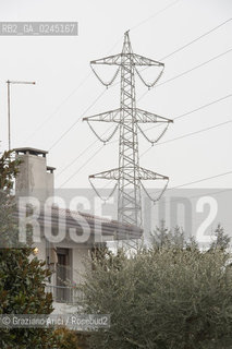 Venezia1/2/12 - Ponteggi e tralicci elettrici dellENEL a Scorzè Terna ©Graziano Arici/Rosebud2