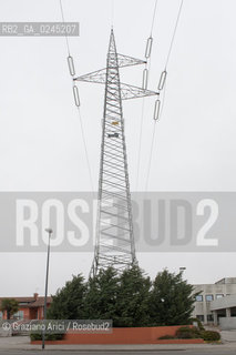 Venezia1/2/12 - Ponteggi e tralicci elettrici dellENEL a Scorzè Terna ©Graziano Arici/Rosebud2