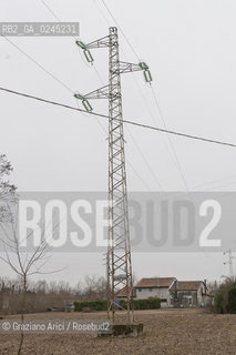 Venezia1/2/12 - Ponteggi e tralicci elettrici dellENEL a Zero Branco Terna ©Graziano Arici/Rosebud2