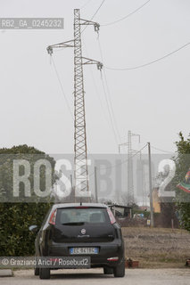 Venezia1/2/12 - Ponteggi e tralicci elettrici dellENEL a Zero Branco Terna ©Graziano Arici/Rosebud2
