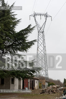 Venezia1/2/12 - Ponteggi e tralicci elettrici dellENEL a Paese Terna ©Graziano Arici/Rosebud2