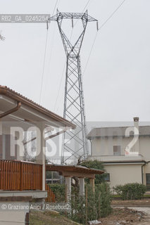 Venezia1/2/12 - Ponteggi e tralicci elettrici dellENEL a Paese Terna ©Graziano Arici/Rosebud2