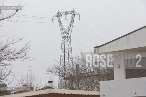 Venezia1/2/12 - Ponteggi e tralicci elettrici dellENEL a Paese Terna ©Graziano Arici/Rosebud2