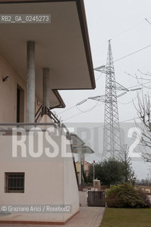 Venezia1/2/12 - Ponteggi e tralicci elettrici dellENEL a Paese Terna ©Graziano Arici/Rosebud2