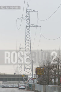 Venezia1/2/12 - Ponteggi e tralicci elettrici dellENEL a Paese Terna ©Graziano Arici/Rosebud2