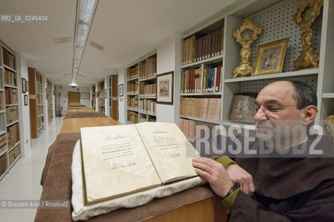 Venice 4/03/12 - S.Francesco della Vigna Monastery Library: The first handprint Koran by the venitian publisher Paganino and Alessandro Paganini (1537/1538) with the Library Director Rino Sgarbossa biblioteca convento stampa corano  ©Graziano Arici/Rosebud2