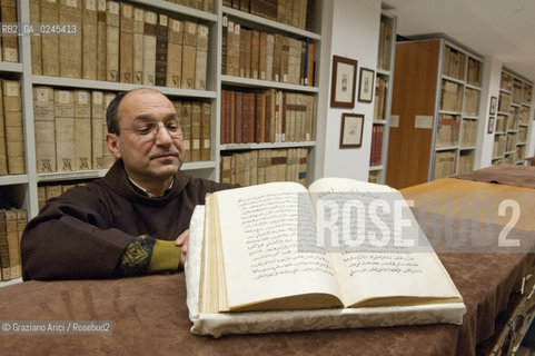 Venice 4/03/12 - S.Francesco della Vigna Monastery Library: The first handprint Koran by the venitian publisher Paganino and Alessandro Paganini (1537/1538) with the Library Director Rino Sgarbossa biblioteca convento stampa corano  ©Graziano Arici/Rosebud2
