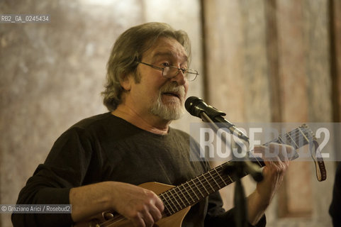 Venice 6/03/12 The Singer Gualtiero Bertelli in Ateneo Veneto musica cantante politica ©Graziano Arici/Rosebud2