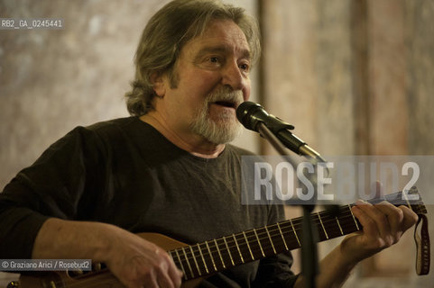 Venice 6/03/12 The Singer Gualtiero Bertelli in Ateneo Veneto musica cantante politica ©Graziano Arici/Rosebud2