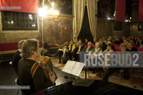 Venice 6/03/12 The Singer Gualtiero Bertelli in Ateneo Veneto musica cantante politica ©Graziano Arici/Rosebud2
