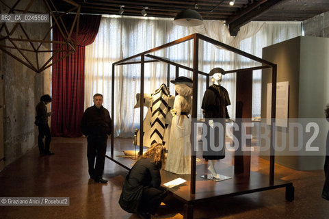 Venice 9/3/12 - Fortuny Palace Museum : Diana Vreeland after Diana Vreeland  Exposition moda ©Graziano Arici/Rosebud2