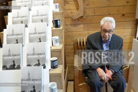 Venice 29/03/12 - The photographer Elliott Erwitt in his exposition at Centro Internazionale della Fotografia dei Tre Oci fotografia fotografo ©Graziano Arici/Rosebud2