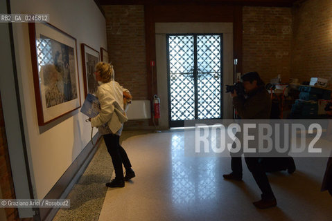 Venice 29/03/12 - The photographer Elliott Erwitt in his exposition at Centro Internazionale della Fotografia dei Tre Oci fotografia fotografo ©Graziano Arici/Rosebud2