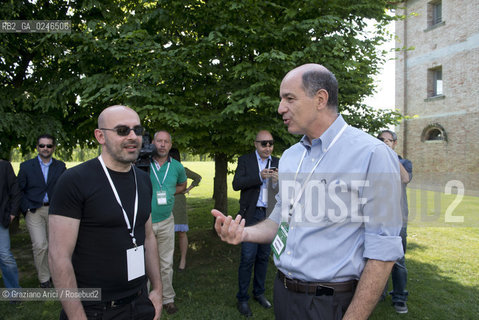 Rocade (TV) 26/5/12: Il Ministro Corrado Passera con alcuni star uppers presoo il Centro per la ricerca e linnovazione tecnologica H-Farm - The Center for the research and the technologic innovation builded by Riccardo Donadon incubatore star up economia ©Graziano Arici/Rosebud2