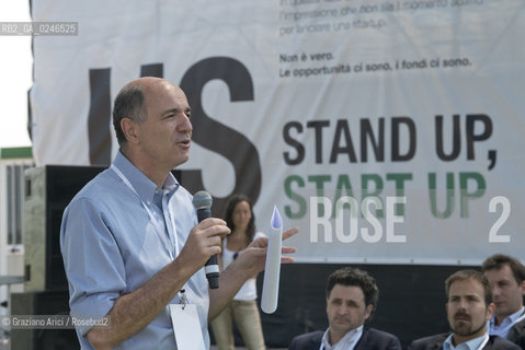 Rocade (TV) 26/5/12: Il Ministro Corrado Passera al Convegno Italia Startup presso il Centro per la ricerca e linnovazione tecnologica H-Farm - The Center for the research and the technologic innovation builded by Riccardo Donadon incubatore star up economia ©Graziano Arici/Rosebud2