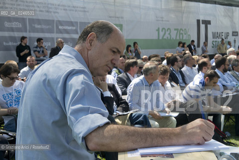 Rocade (TV) 26/5/12: Il Ministro Corrado Passera al Convegno Italia Startup presso il Centro per la ricerca e linnovazione tecnologica H-Farm - The Center for the research and the technologic innovation builded by Riccardo Donadon incubatore star up economia ©Graziano Arici/Rosebud2