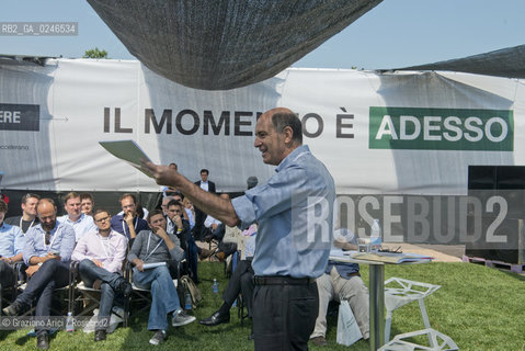 Rocade (TV) 26/5/12: Il Ministro Corrado Passera al Convegno Italia Startup presso il Centro per la ricerca e linnovazione tecnologica H-Farm - The Center for the research and the technologic innovation builded by Riccardo Donadon incubatore star up economia ©Graziano Arici/Rosebud2