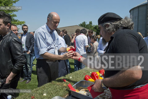 Rocade (TV) 26/5/12: Il Ministro Corrado Passera al Convegno Italia Startup presso il Centro per la ricerca e linnovazione tecnologica H-Farm - The Center for the research and the technologic innovation builded by Riccardo Donadon incubatore star up economia ©Graziano Arici/Rosebud2