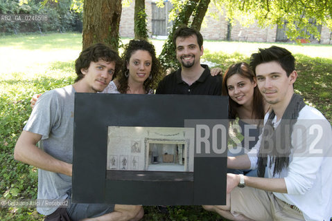 Venice 19/06/12 - Gli allievi del II Biennio di Scenografia della Accademia di Belle Arti di Venezia: da sin. Andrea Sanson, Erika Muraro, Alberto Galeazzo,  vincitore per la migliore scenografia, Sara Martinelli e Fabio Carpene con il modellino della scenografia per lOpera Loccasione fa luomo ladro di  Gioacchino Rossini in programmazione il 12 ottobre 2012 al Gran Teatro La Fenice ©Graziano Arici/Rosebud2