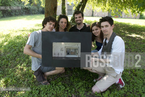 Venice 19/06/12 - Gli allievi del II Biennio di Scenografia della Accademia di Belle Arti di Venezia: da sin. Andrea Sanson, Erika Muraro, Alberto Galeazzo,  vincitore per la migliore scenografia, Sara Martinelli e Fabio Carpene con il modellino della scenografia per lOpera Loccasione fa luomo ladro di  Gioacchino Rossini in programmazione il 12 ottobre 2012 al Gran Teatro La Fenice ©Graziano Arici/Rosebud2