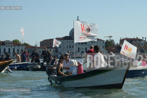 Venice 16/09/12 - A strong demonstration against big cruise ships revealing multiple unsustainable behaviours towards the city of Venice. A growing number of citizens associated in a group called NoGrandiNavi (NoBigShips) and are fighting for a greener and more human Venice. Nave ©Graziano Arici/Rosebud2