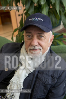 Pordenone 21/10/12 - The writer, actor, singer and composer Giorgio Faletti letteratura musica rock compositore ©Graziano Arici/Rosebud2
