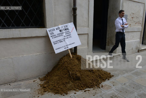 Venice 28 may 2013 - Prada Foundation exposition arte ©Graziano Arici/Rosebud2