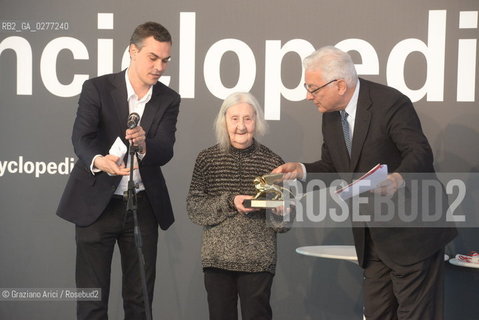 Venice 28 may 2013 - Il Palazzo Enciclopedico 55th Exhibition Biennale Gardens the curator Massimiliano Gioni and the President Paolo Baratta give the Golden Lion for Lifetime Achievement to Marisa Merz - artist arte ©Graziano Arici/Rosebud2