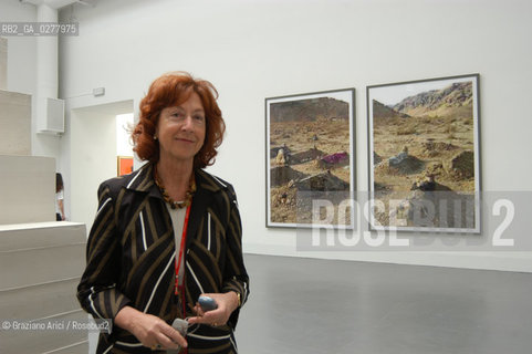 VENEZIA8/06/05 - 51 ESPOSIZIONE INTERNAZIONALE DARTE -UNA DELLE DUE CURATRICI DELLA BIENNALE MARIA DE CORRAL ©Graziano Arici/Rosebud2