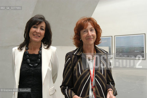 VENEZIA8/06/05 - 51 ESPOSIZIONE INTERNAZIONALE DARTE -  LE CURATRICI DELLA BIENNALE ARTI VISIVE, ROSA MARTINEZ E MARIA DE CORRAL ©Graziano Arici/Rosebud2