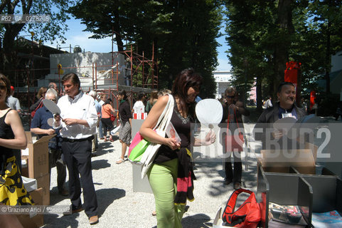 VENEZIA8/06/05 - 51 ESPOSIZIONE INTERNAZIONALE DARTE -  © GRAZIANO ARICI BIENNALE GIARDINI ©Graziano Arici/Rosebud2