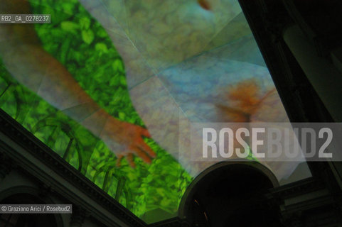 VENEZIA8/06/05 - 51 ESPOSIZIONE INTERNAZIONALE DARTE -CHIESA DI S.STAE - S.STAE  CHURCH - THE INSTALLATION OF THE ARTIST PIPILOTTI RIST © GRAZIANO ARICI BIENNALE ©Graziano Arici/Rosebud2