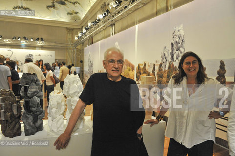 Venice 25/08/2010 - The architect Frank O.Gehry with his Project for the Luma Foundation in Parc des Ateliers in Arles and Maia Hoffmann Luma Foundation President  Architettura architetti ©Graziano Arici/Rosebud2