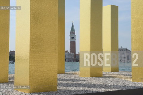 Venice 05 june 2014 Isola di S.Giorgio : The sky over nine columns by Donald Judd  ©Graziano Arici/Rosebud2