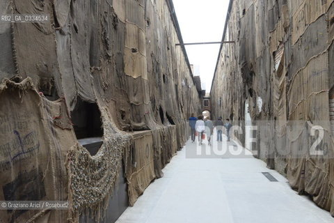 6/05/2015 - 56th International Art Exibition  :  Arsenale   Artist  Ibrahim Mahama arte artista ©Graziano Arici/Rosebud2