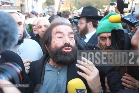 Paris 11-13-15 : The Imam of Paris and Marek Halter in front of Bataclan Theatre were was made the slaughter by the terroris ©Graziano Arici/Rosebud2