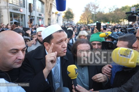 Paris 11-13-15 : The Imam of Paris and Marek Halter in front of Bataclan Theatre were was made the slaughter by the terroris ©Graziano Arici/Rosebud2