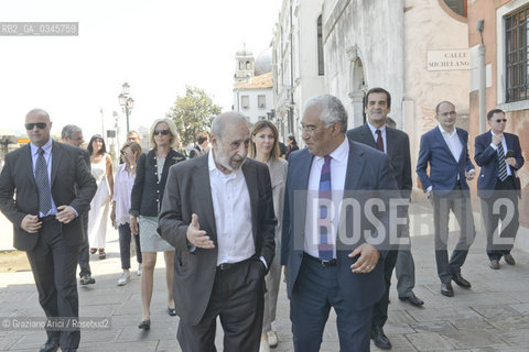 Venice Biennale Architettura 2016 Architecture Biennale 2016 Portugal Pavillon archtect Alvaro Siza and the First Minister Antonio Costa architetto architettura ©Graziano Arici/Rosebud2