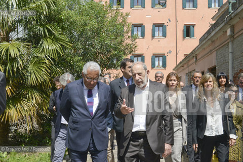 Venice Biennale Architettura 2016 Architecture Biennale 2016 Portugal Pavillon archtect Alvaro Siza and the First Minister Antonio Costa architetto architettura ©Graziano Arici/Rosebud2