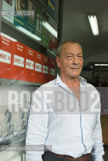 Publisher Tullio Pironti in his bookstore in Naples, 10-2008 ©Grazia Ippolito/Rosebud2